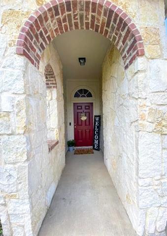 Building Photo - 840 Peach Ln
