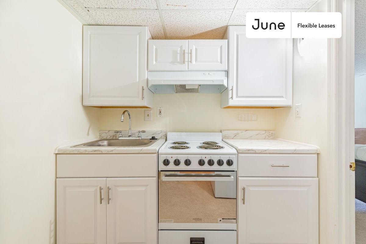 216 Ascot Place NorthEast Room for Rent in Washington, DC