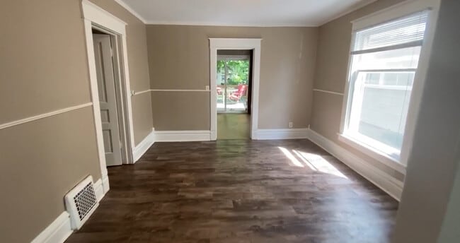 Foto del edificio - 118 N Fairview Ave