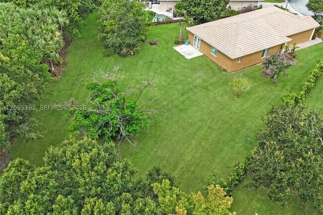 Foto del edificio - 5603 SE Graham Dr