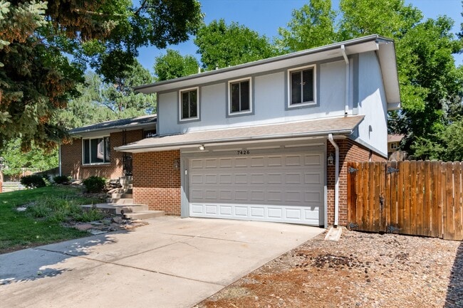 Building Photo - 7426 S Quince Ct