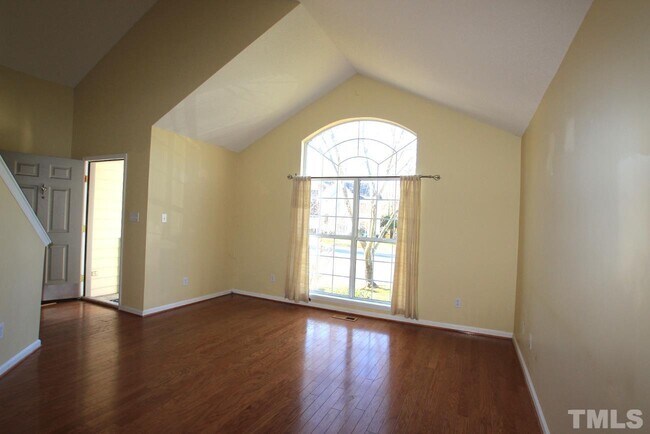 Building Photo - 105 Gillespie Ct