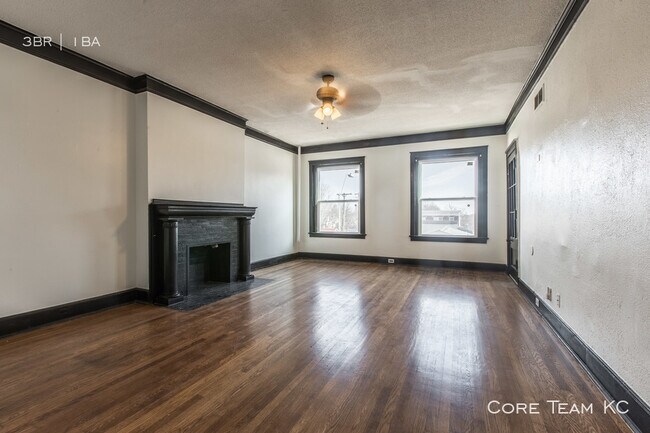 Building Photo - 500 Gladstone Blvd