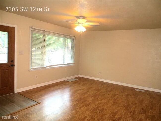Building Photo - 7305 SW 12th St