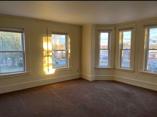 Foto del edificio - 322 Central St