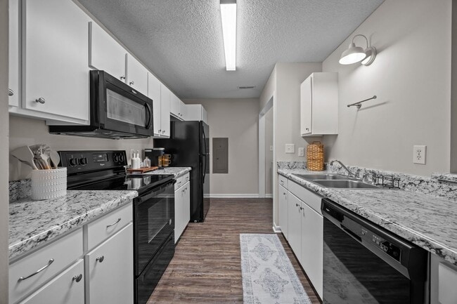 Building Photo - COLLINS CORNER AT UNIVERSITY PARK : FULLY FURNISHED EXCLUSIVE SHORT AND MIDTERM RENTAL ONLY