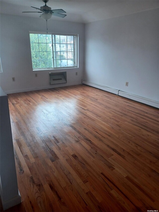 Foto del edificio - 153-16 109th Ave