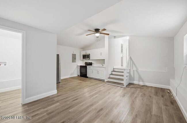 Foto del edificio - 4158 Trout River Blvd
