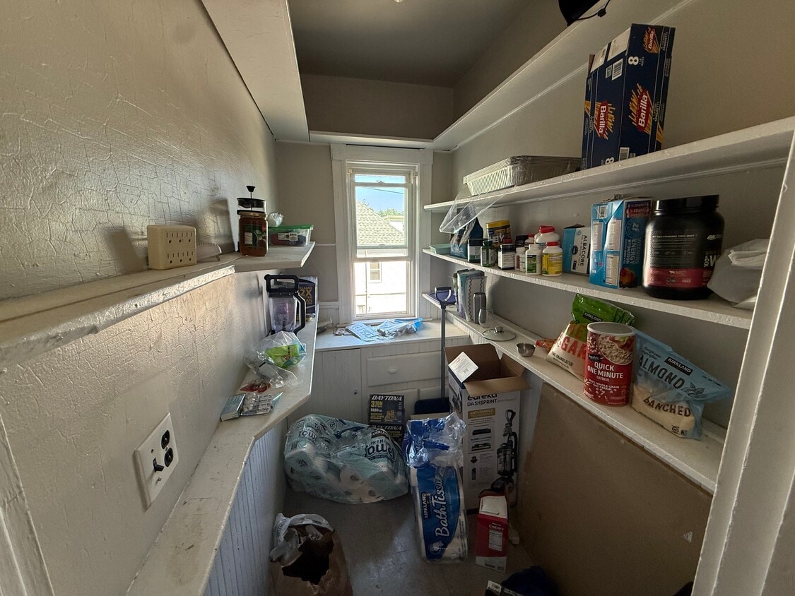 Foto principal - 348 Faneuil St