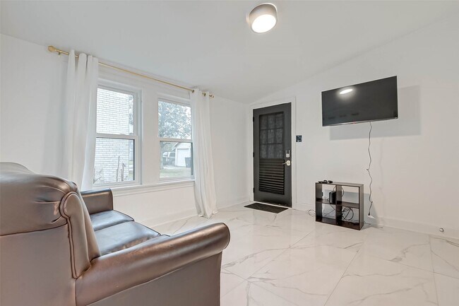 Foto del edificio - 3222 Oakdale St
