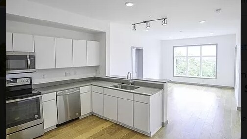 Foto del edificio - 400 Herron Dr