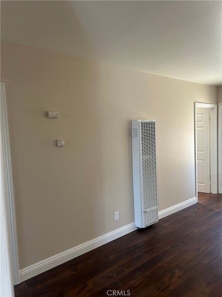 Photo - 626 W 59th Place Unit
