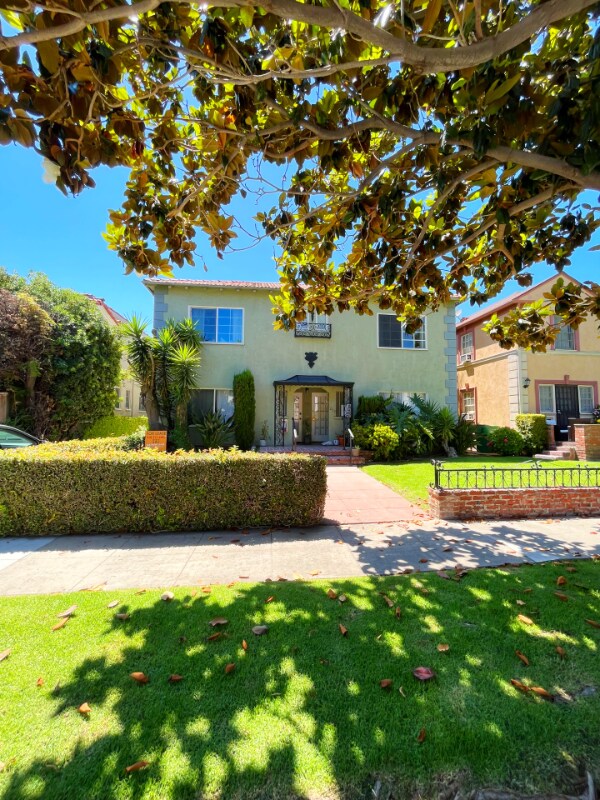 Foto principal - 227 S Gale Dr