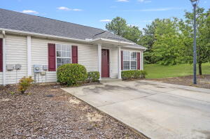 Building Photo - 625 Belle Court