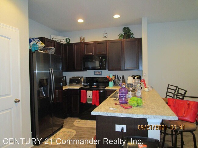 Building Photo - 3 br, 2.5 bath House - 5749 Callaway Cir
