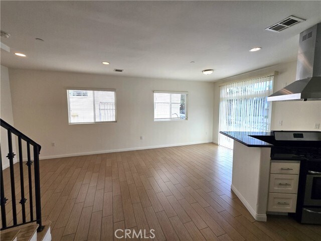 Foto del edificio - 6937 Knowlton Pl