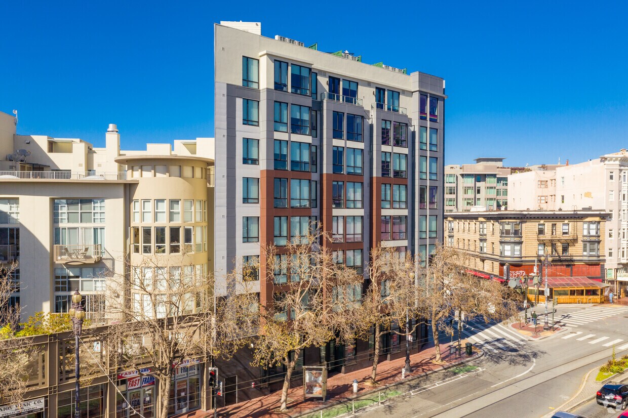 Foto principal - 1700 Market St