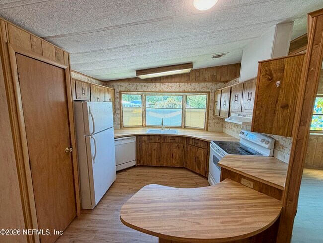 Foto del edificio - 7633 Plumwood Dr