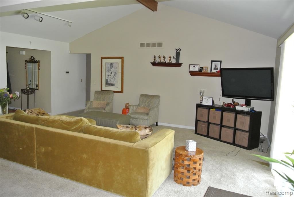 Primary Photo - 35710 Collingwood Dr