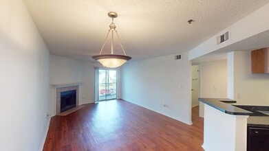Interior Photo - Regatta Shores