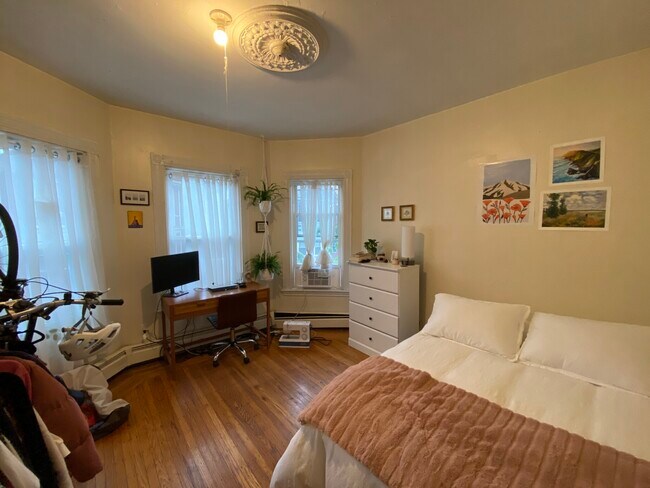 Foto del edificio - 80 Hillside St