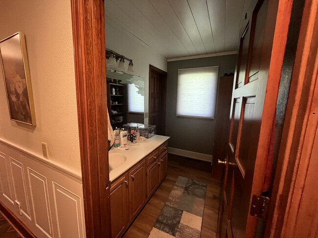Bathroom - 2961 Harrison Ave