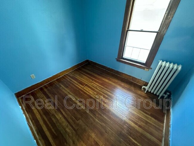Foto del edificio - 402 Second Ave