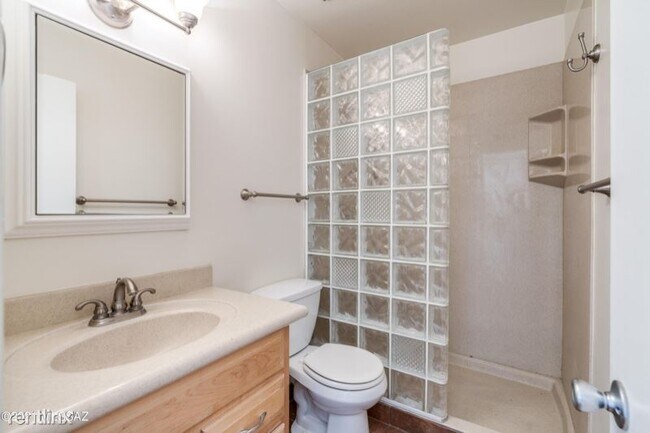 Foto del edificio - 2 br, 1 bath Condo - 6626 E Calle Paz