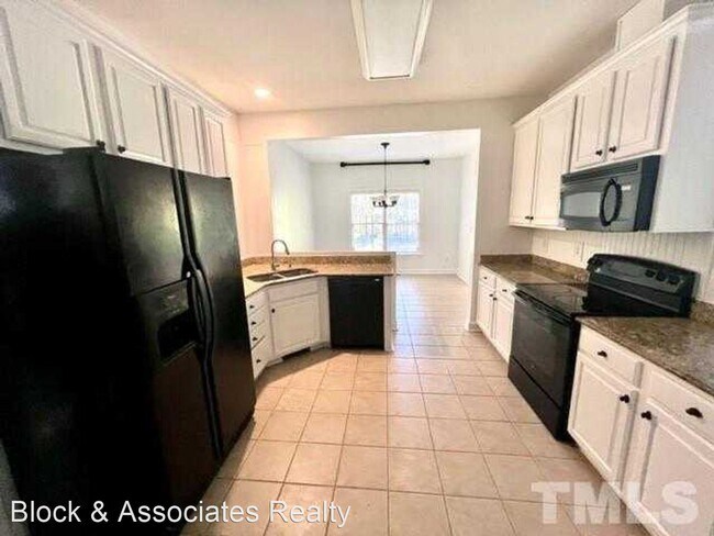 Building Photo - 3 br, 2.5 bath House - 220 Longwood Drive