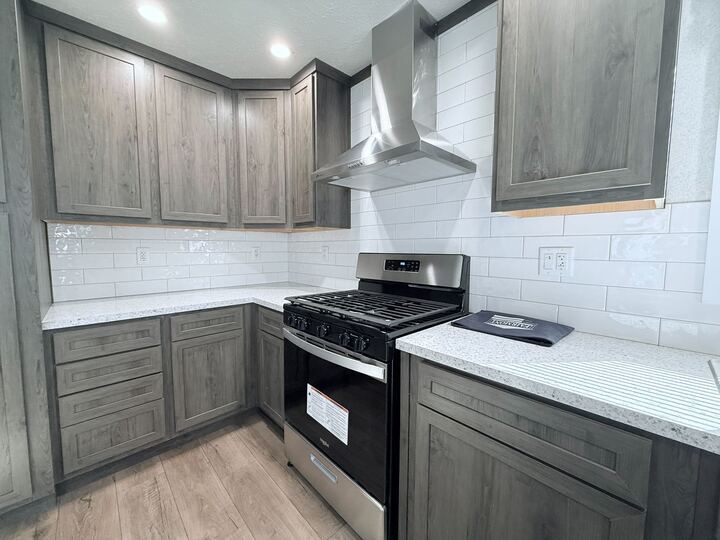 Foto principal - 29909 Flushing Dr