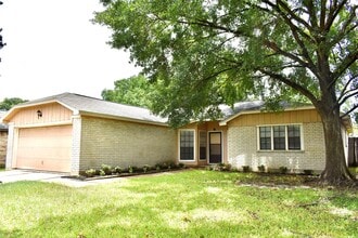 Building Photo - 16838 Markridge Dr