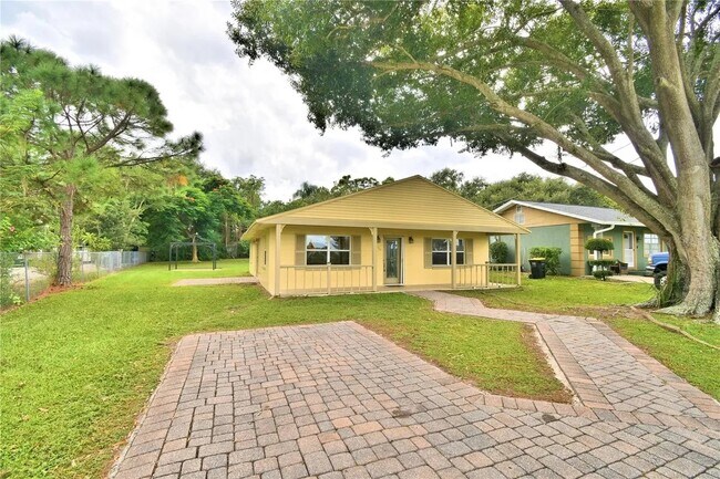 Building Photo - 3960 Avenue U NW