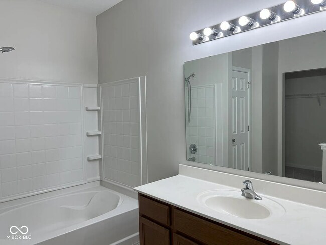 Foto del edificio - 11218 Lucky Dan Dr