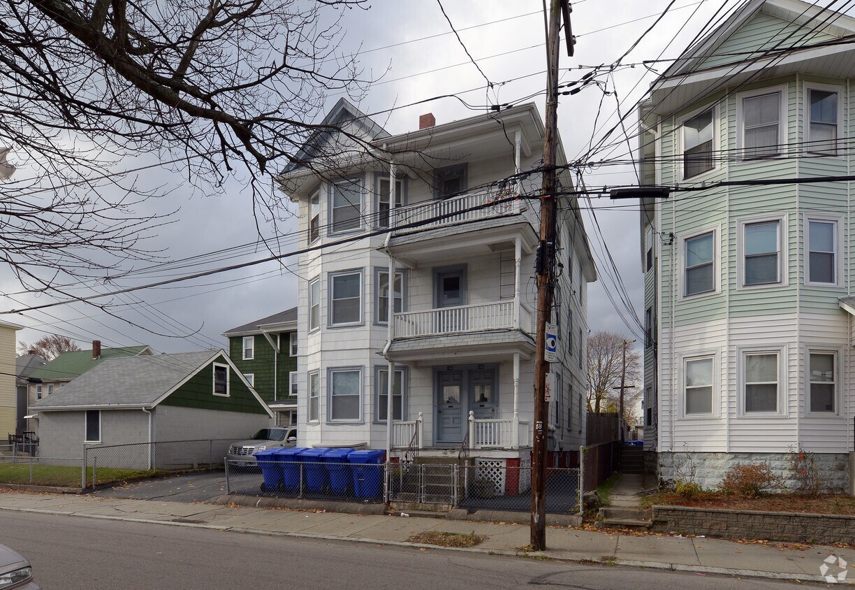 Building Photo - 182-186 Sabin St