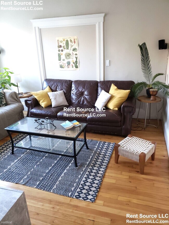Foto del edificio - 4 br, 1 bath  - 11 Farragut Ave