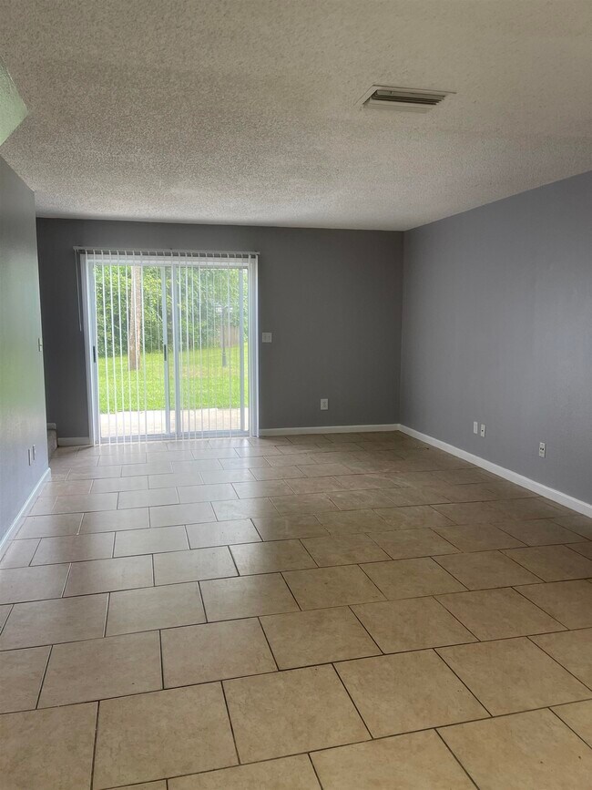 Foto del edificio - 4420 Carter Rd