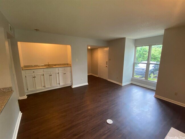 Foto del edificio - 401 Club #20 Rd