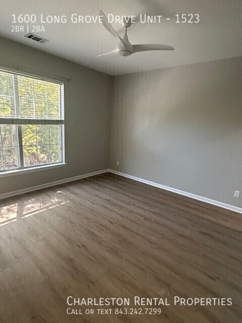 Building Photo - 1600 Long Grove Dr