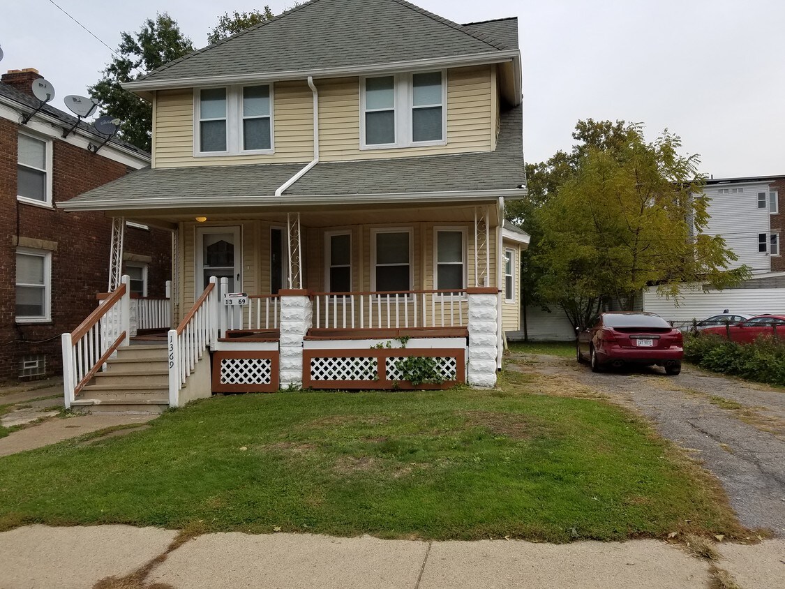 1369 Lakewood Ave, Lakewood, OH 44107 House Rental in Lakewood, OH