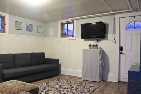 Building Photo - 159 N 400 E
