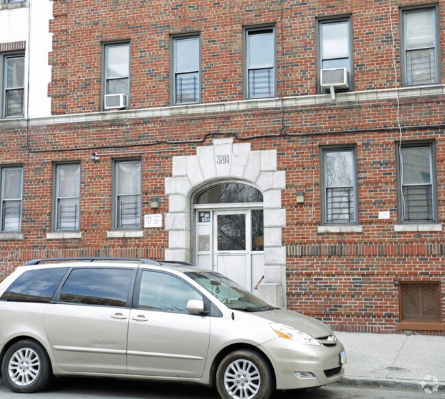 32003204 Rochambeau Ave Bronx, NY 10467 Rentals Bronx, NY
