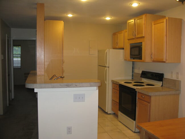 Building Photo - 3335 Chisholm Trl