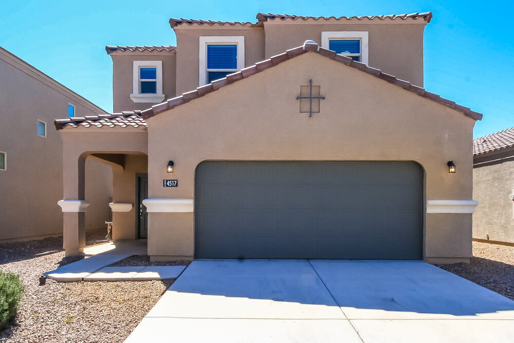 Primary Photo - 4517 E Gagarinite Ln