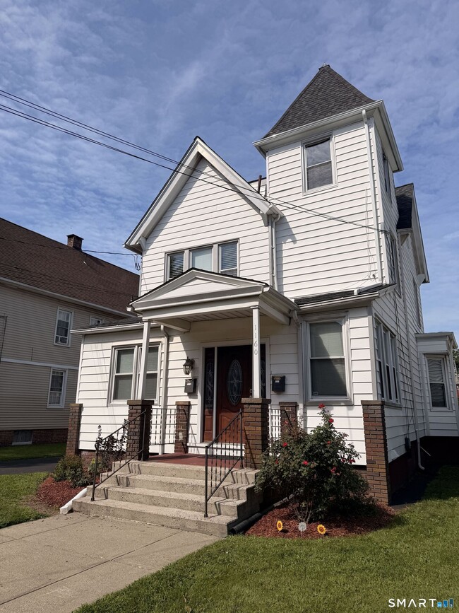 Building Photo - 1160 Townsend Ave
