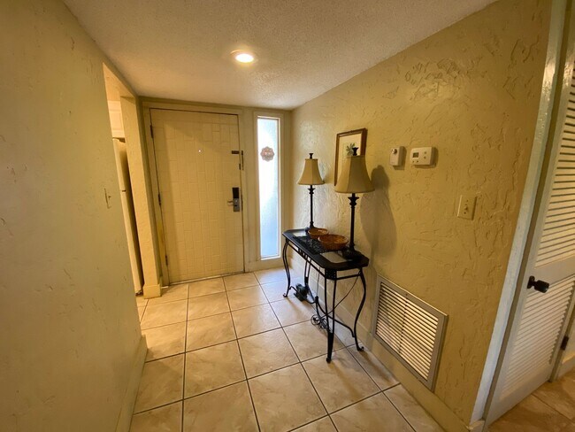 Foto del edificio - Ground Floor