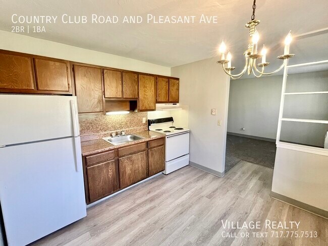Foto del edificio - 605 Country Club Rd