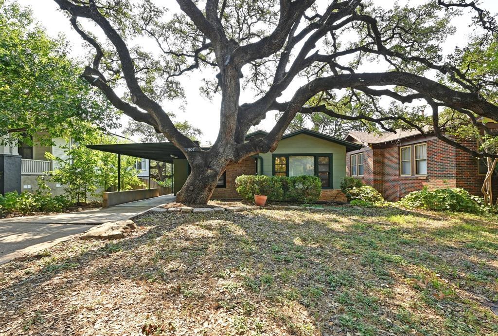 Primary Photo - 1507 Travis Heights Blvd