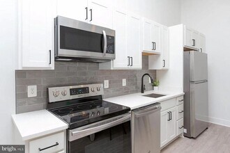 Building Photo - 211 St Paul St Building Photo - 211 St Paul St