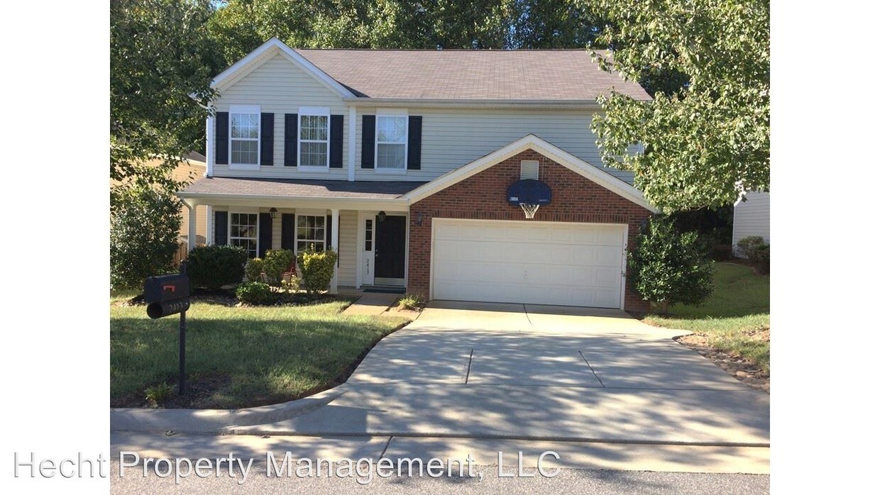 2413 Marthas Ridge Dr