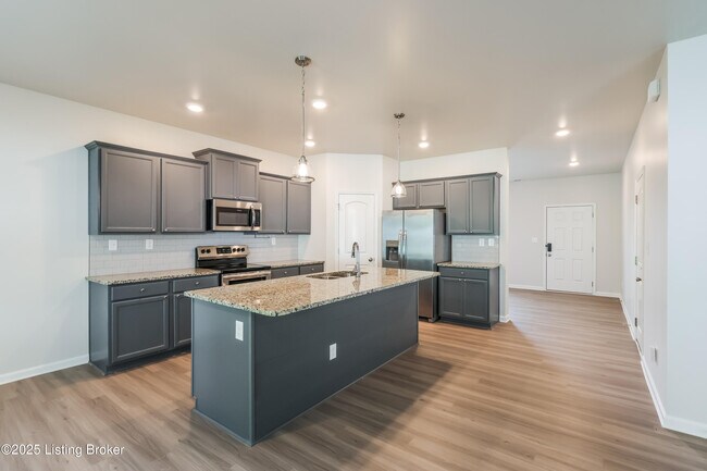 Building Photo - 11915 Parkside Vista Ln